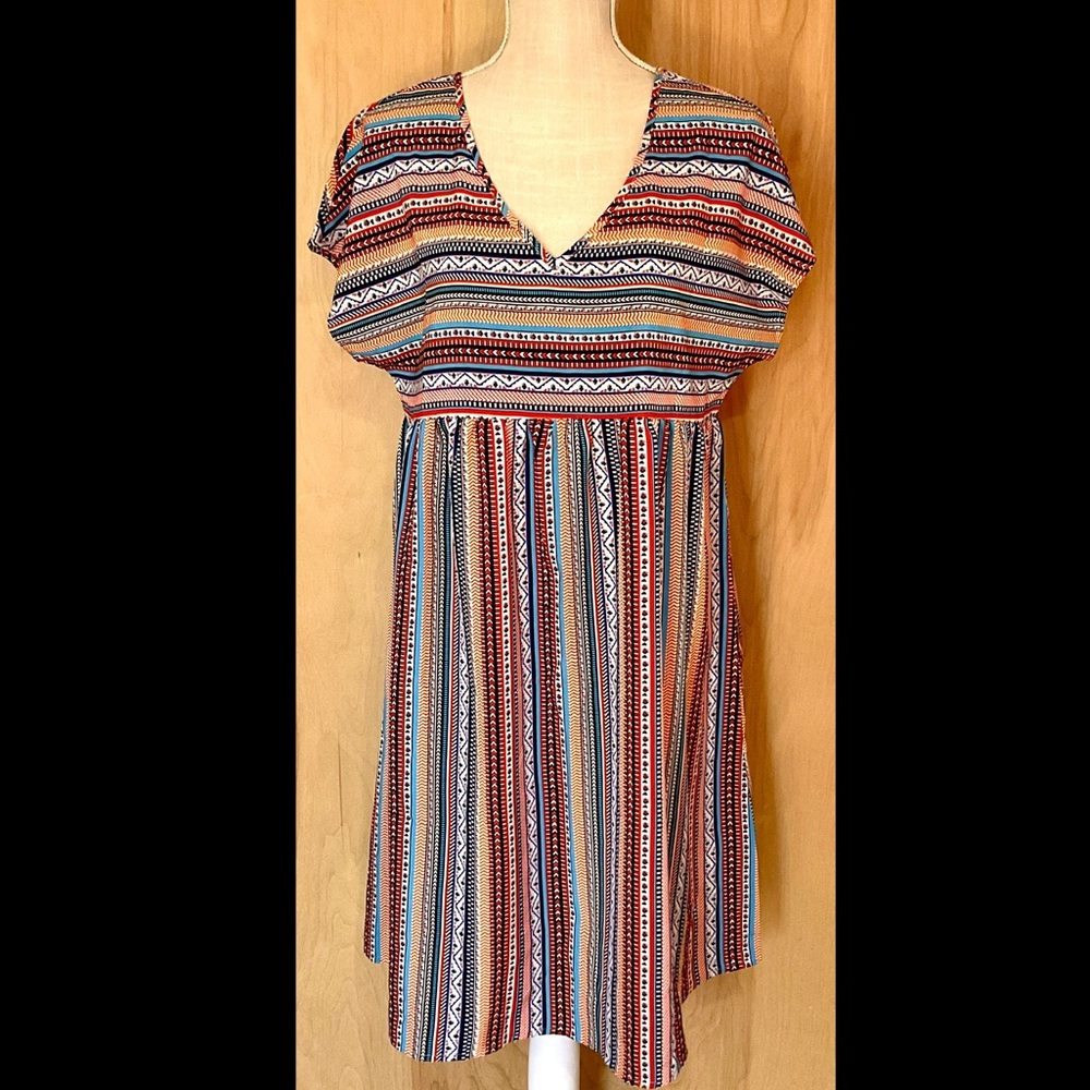 Emery Rose Colorful Floral Boho Babydoll Dress - EUC